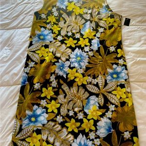 Women’s Dress size 14 polyester & spandex floral black & yellow stretchy cute!